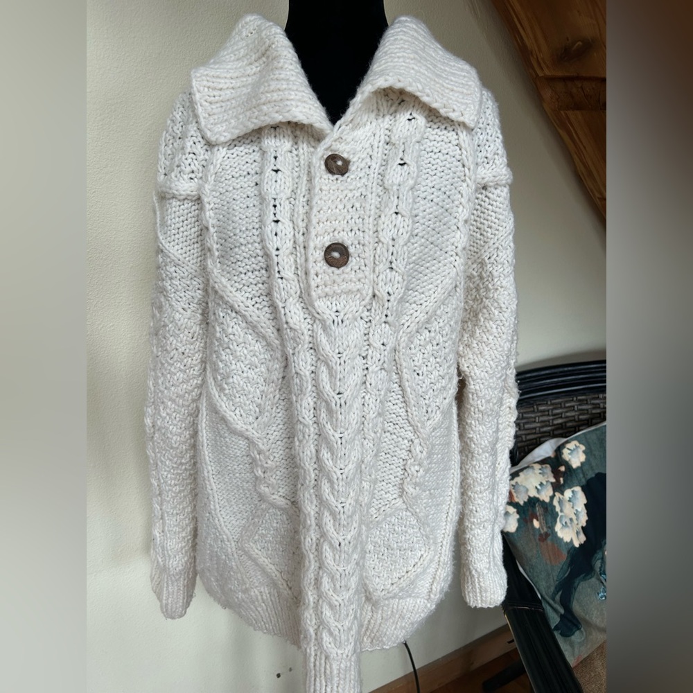 Ecuadorian Hand Knit Wool Fisherman’s Cable Knit Sweater - Cream
